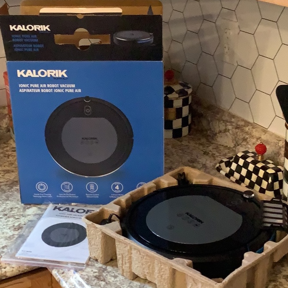 Kalorik Ionic Pure Air Robot Vacuum - preowned used once.